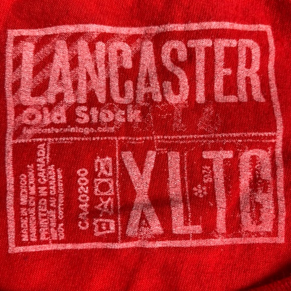 Lancaster Molson X-Large Graphic Red T-Shirt - Picture 3 of 3